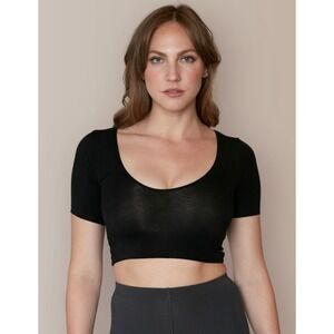 Numi The Crop Undershirt Black Medium New With Tags